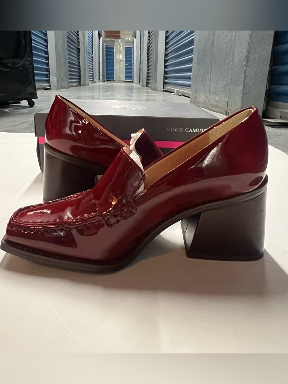 NIB Vince Camuto Segellis Red Currant Brushed Patent Leather Loafers - Picture 9 of 12